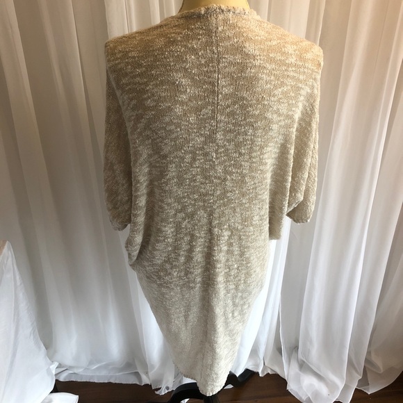 American Eagle short sleeve sweater - Picture 3 of 6